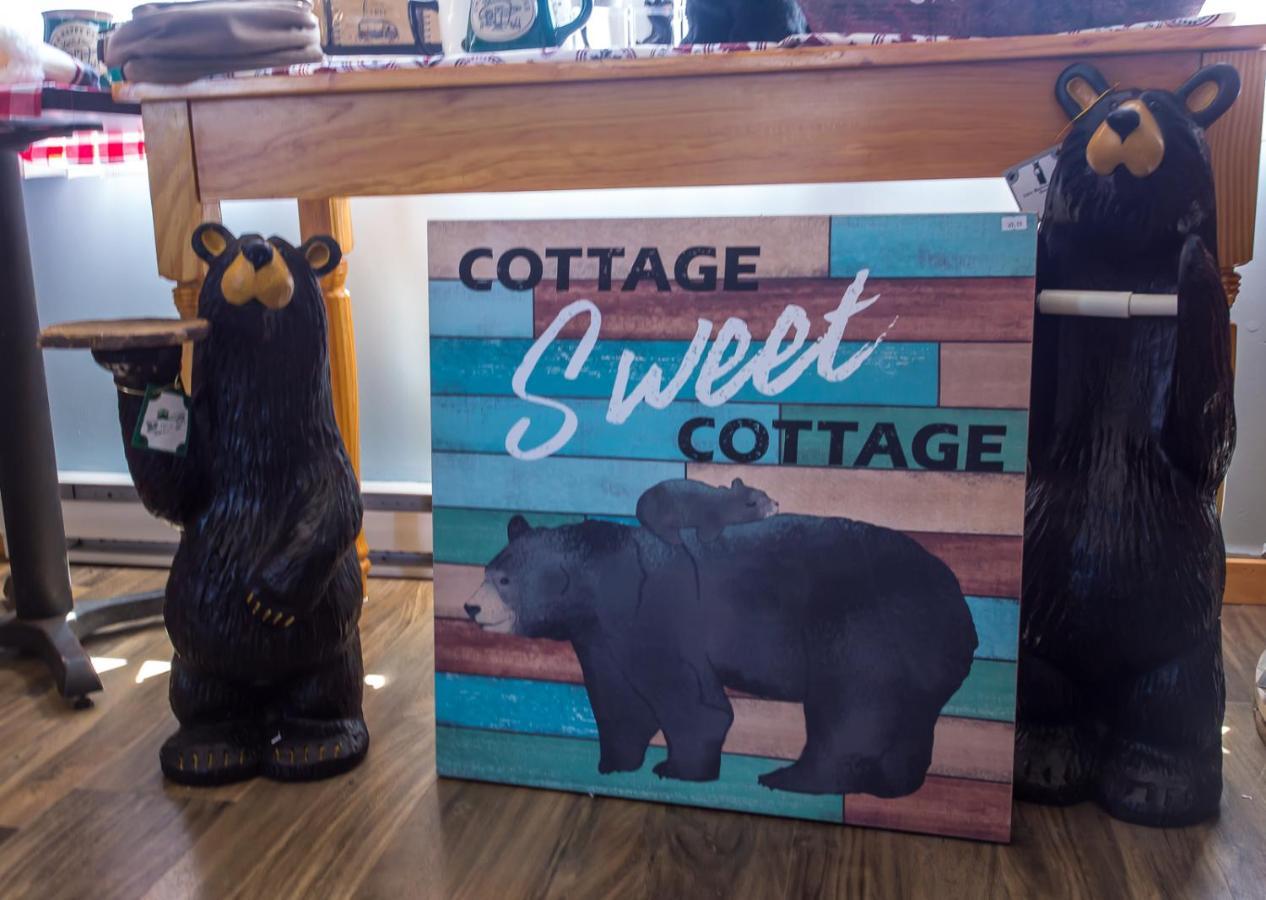Bear Tracks Inn ライオンズ・ヘッド エクステリア 写真